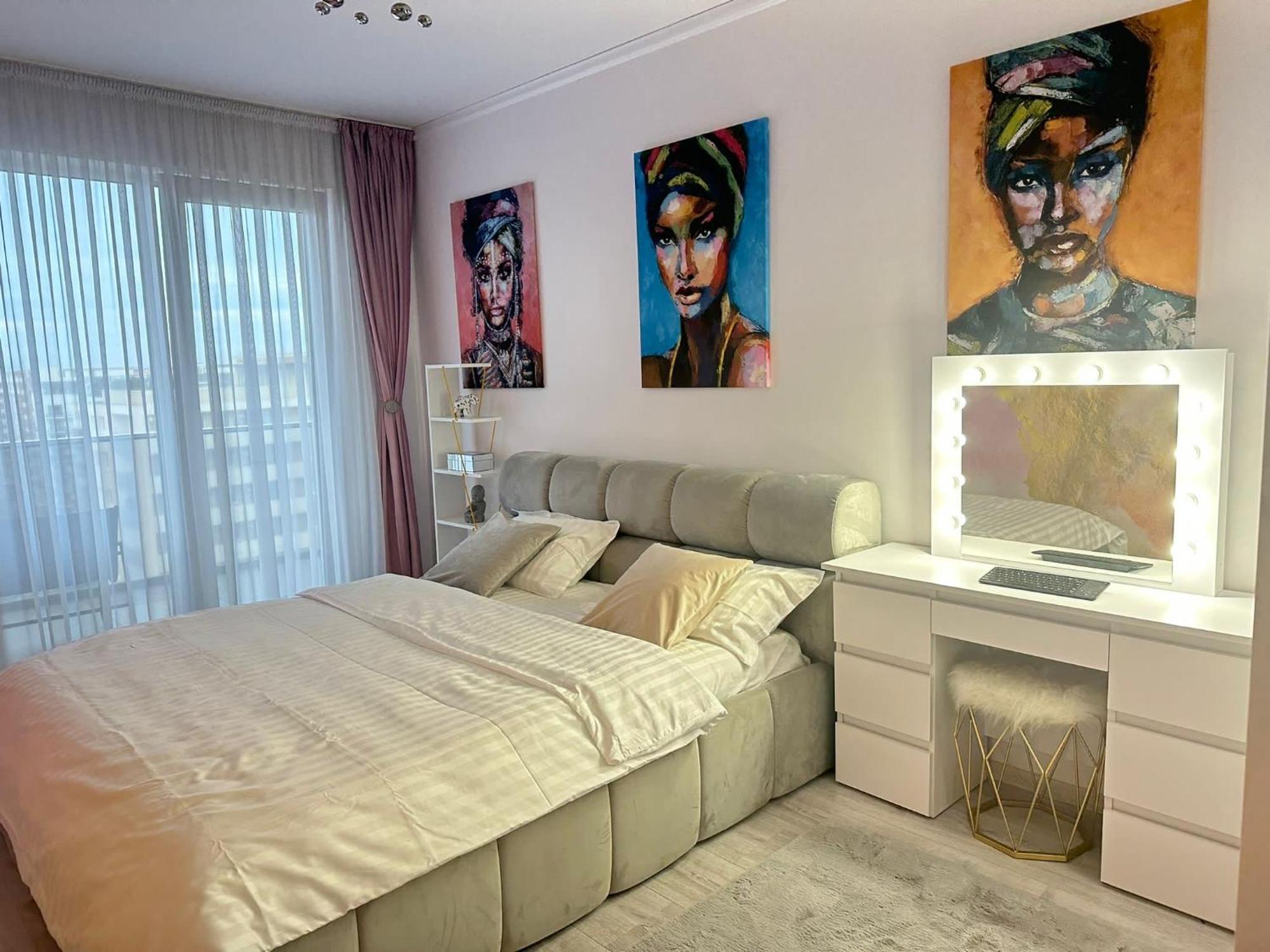 Cleo's Penthouse *